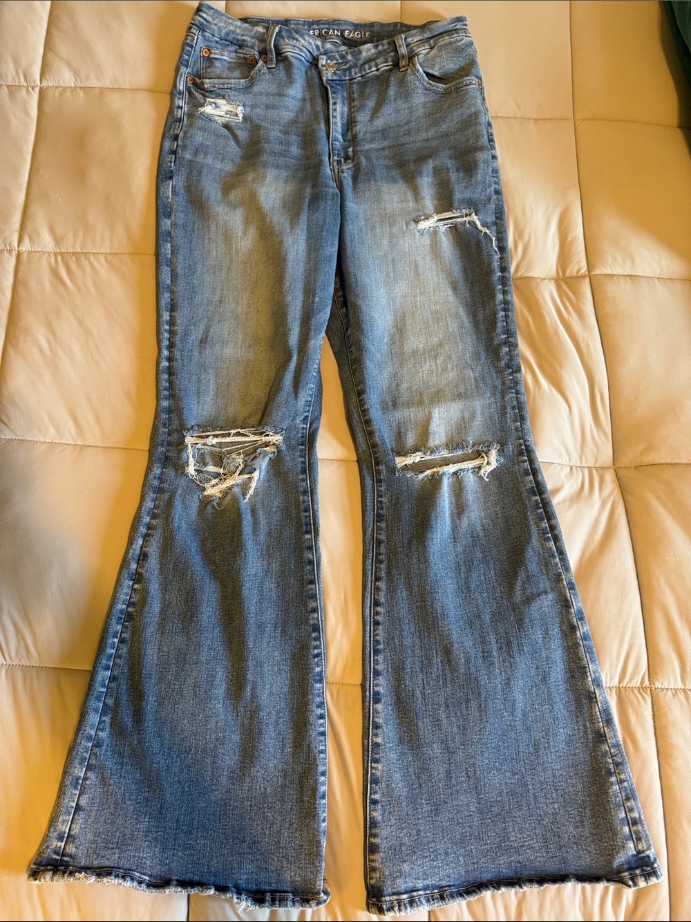 American Eagle Outfitters Medium Blue Curvy Distressed Flare Jeans
